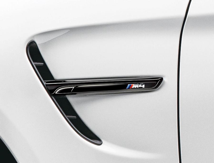  BMW M4 Coupe M Performance Edition 2015 года  (JP) (фото 5 из 9)